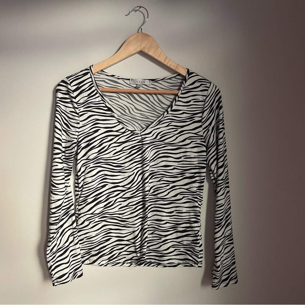 Gaze Black and White Fitted V neck Y2K Zebra Print Blouse